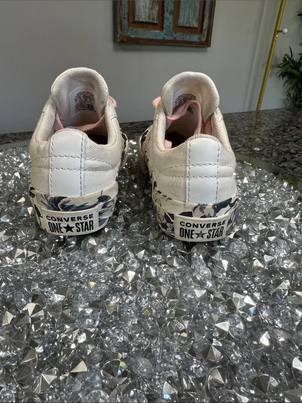Girls White Canvas Low-Top Sneakers with Pink Star and Floral Sole  11
